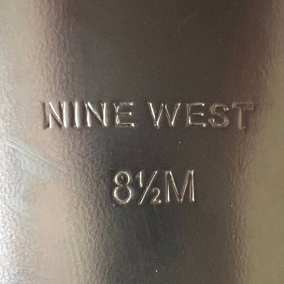 Nine West Vintage Black Heels with Gold Eyelets & Leather Tie Bow Size 8.5 - Picture 7 of 7